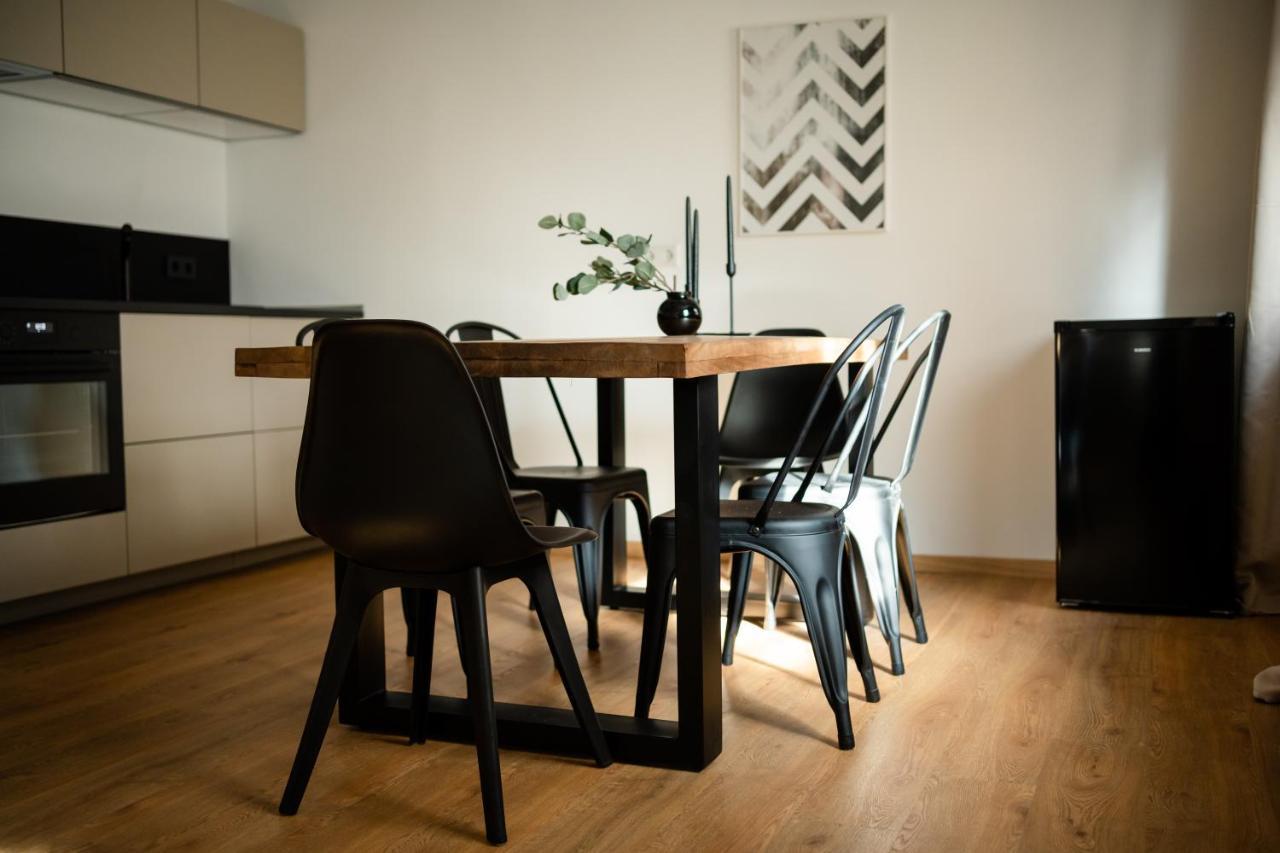 Oldtown Studio Apartment With 2 Bathrooms Düsseldorf Exterior foto